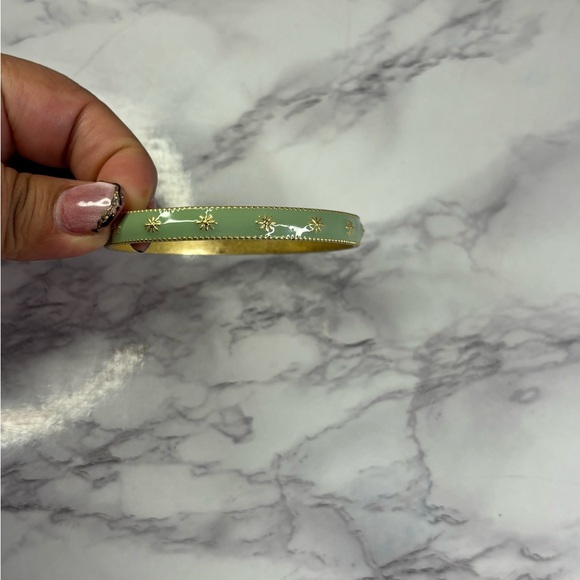 Elegant Gold and Green Floral Bangle - Picture 7 of 8